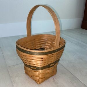 Royce Craft Easter Basket with Natural Color and Green Weaving-Stationary Handle